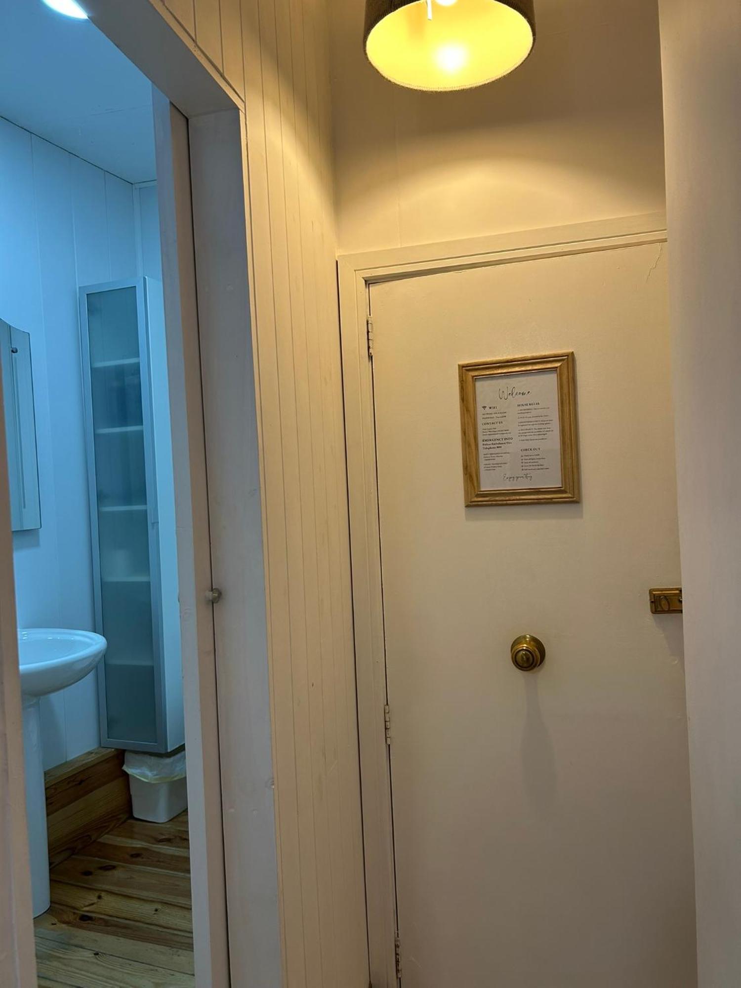 Hotel Engineer Lane House Gibilterra Esterno foto